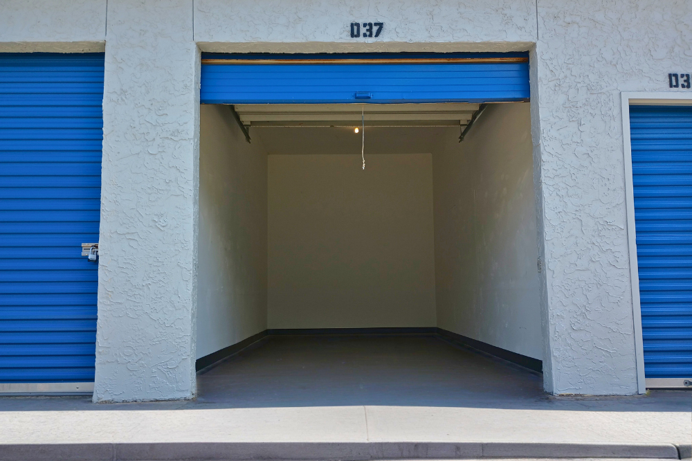 Secure self-storage units Pensacola FL locks